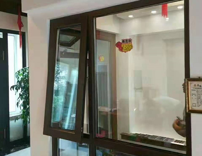 系統斷橋隔熱窗